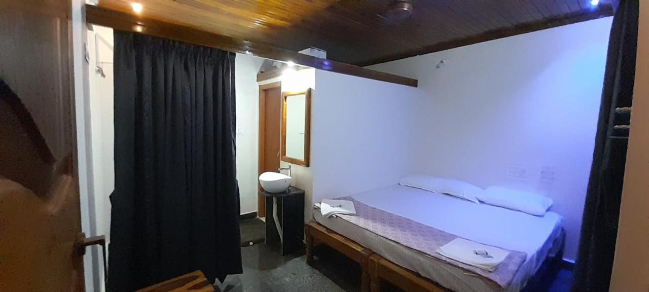 Niyati Home Stay Gokarna  Buitenkant foto