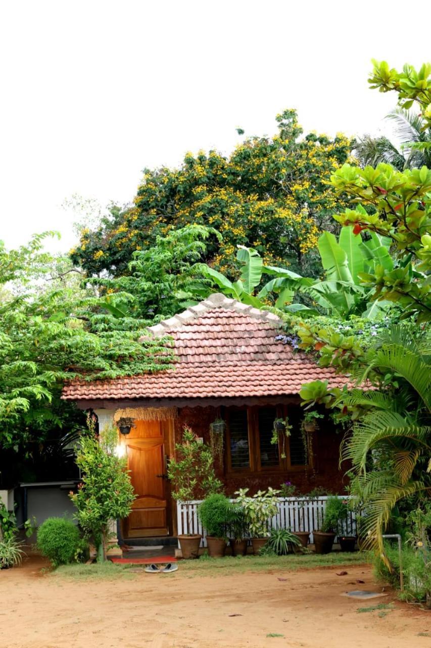 Niyati Home Stay Gokarna  Buitenkant foto
