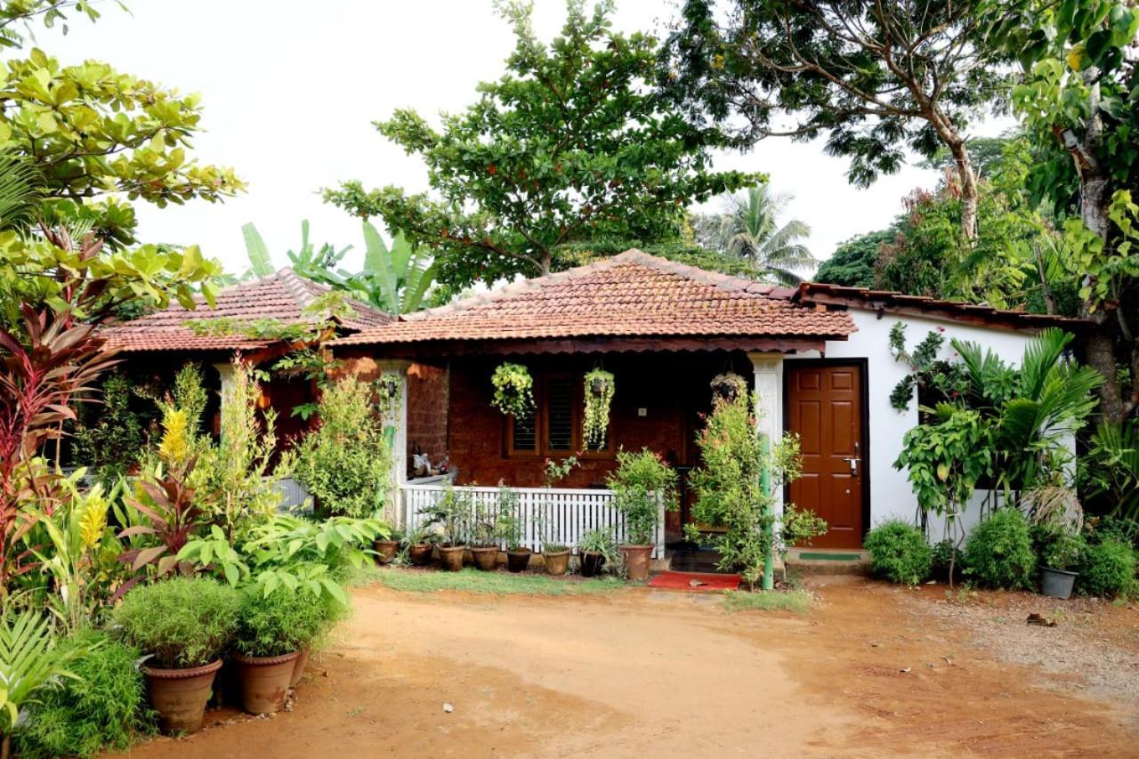 Niyati Home Stay Gokarna  Buitenkant foto