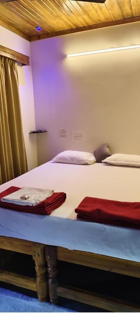 Niyati Home Stay Gokarna  Buitenkant foto
